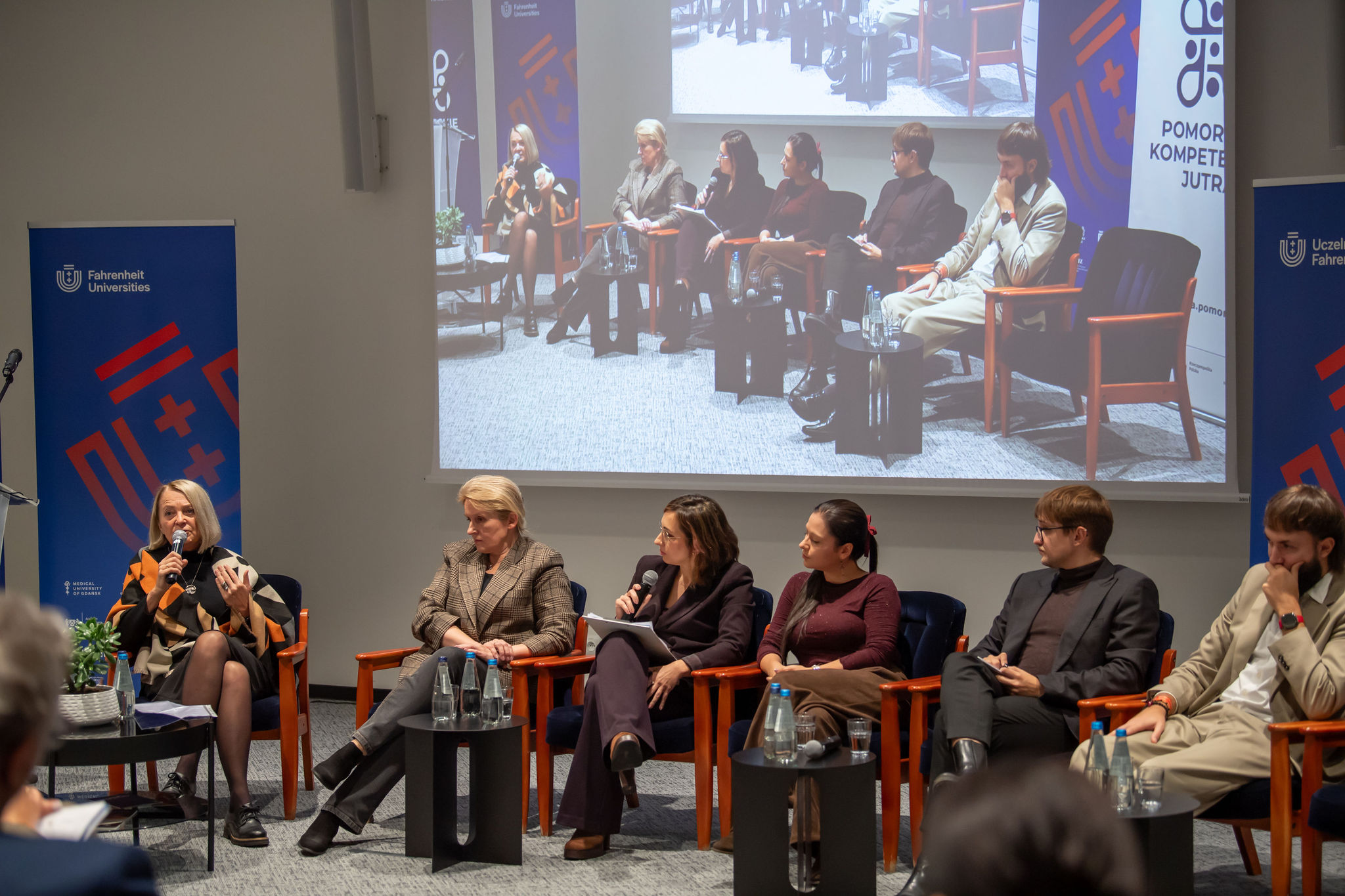 Zdjęcia Dzień Jakości FarU 21.10.2026 panel I