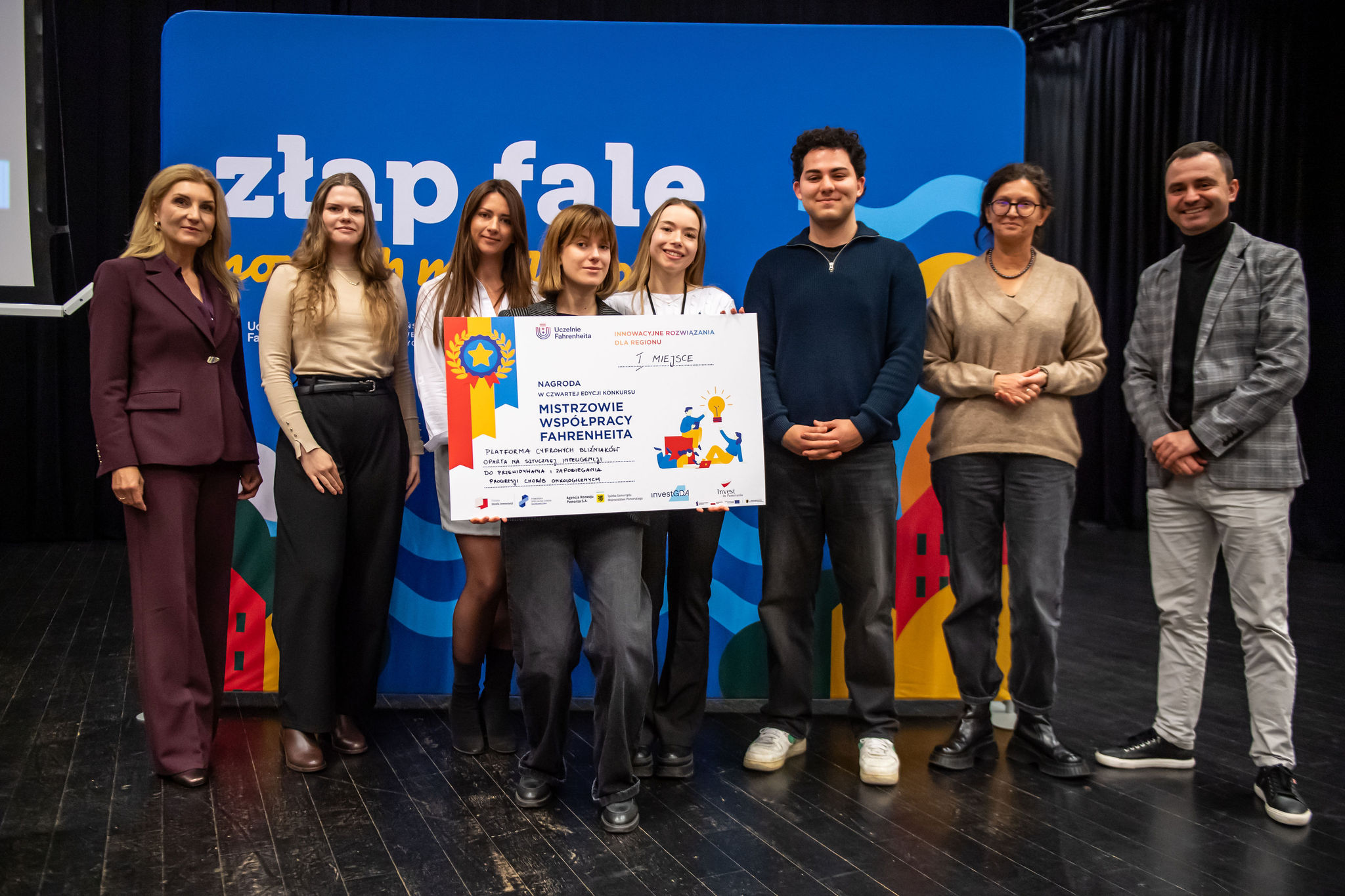 photos from the final of the 4th edition of FarU competition