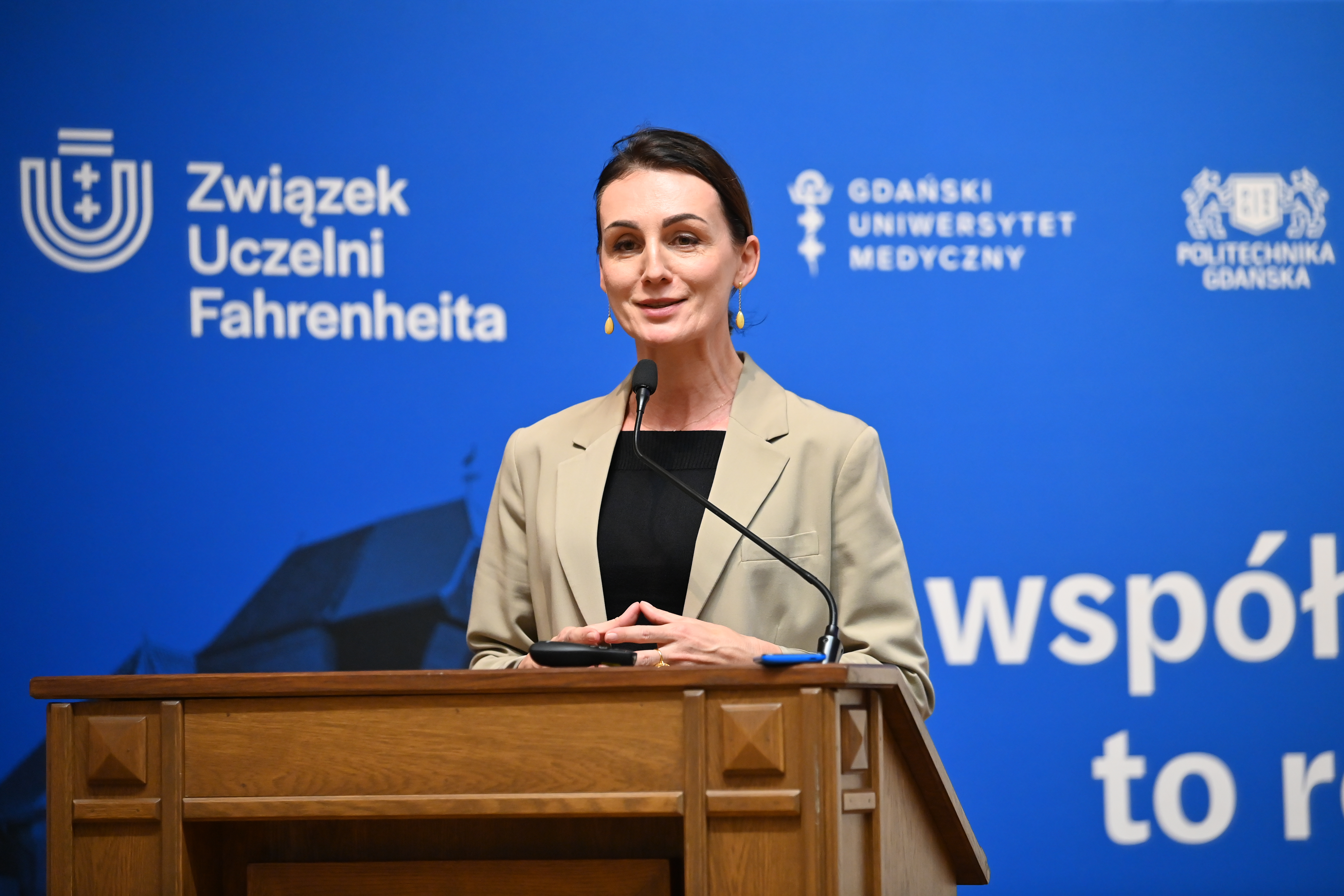 Beata Rutkiewicz, wojewoda pomorska podczas wypowiedzi na Konwencie Gospodarczym FarU 11.04.2024
