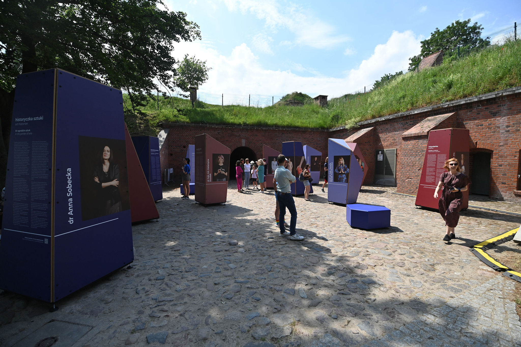 exhibition about women in science during 3rd Fahrenheit Science Picnic